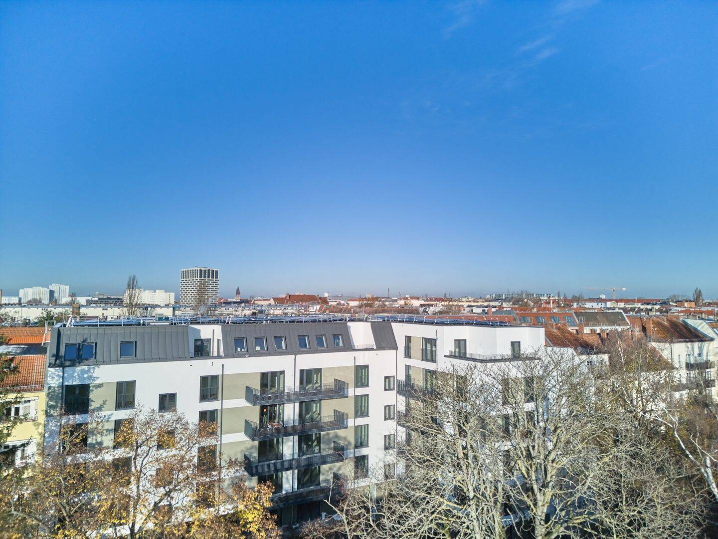 Cosmo Berlin – Penthouse im Erstbezug mit freiem Blick über Berlin, 10315 Berlin (Lichtenberg Hohenschönhausen Friedrichsfelde Kleingartenanlage Bielefeld Kleingartenanlage Mühlenberg)