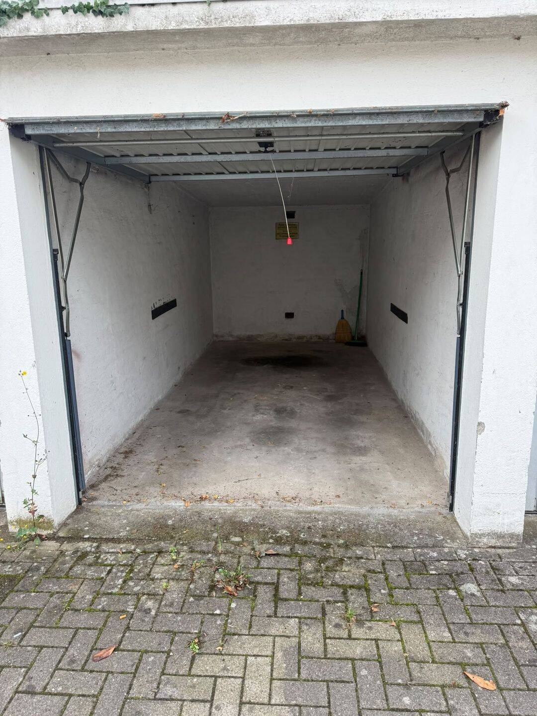 Geräumiger Garagenstellplatz in Osnabrück-Bünder Straße, 49084 Osnabrück (Fledder Schinkel Schinkel-Ost)