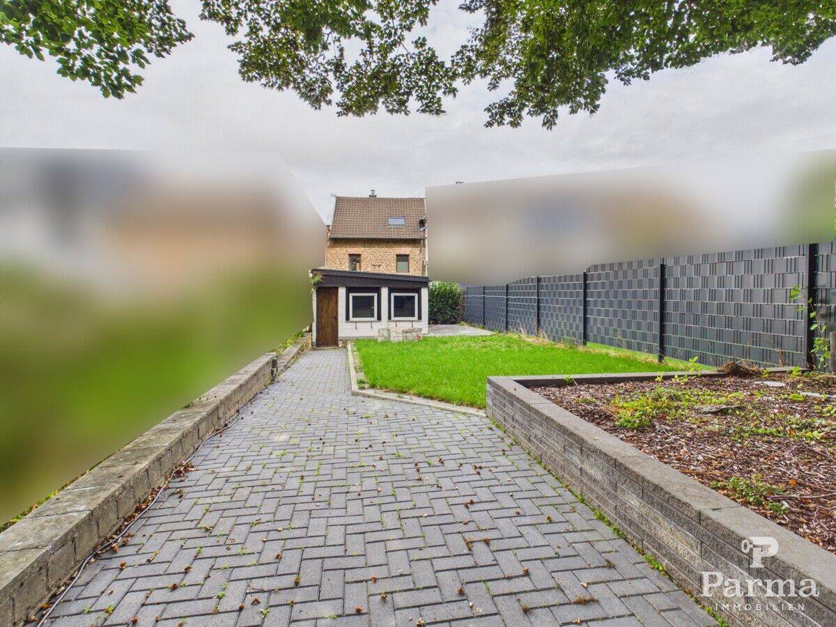 Geräumiges Reihenmittelhaus mit Garage in beliebter Wohnlage, 52355 Düren