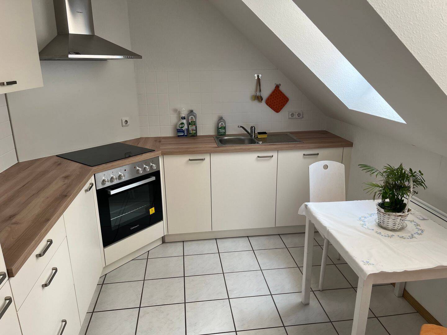 Helle, möblierte Wohnung für eine Person in Konz, 54329 Konz
