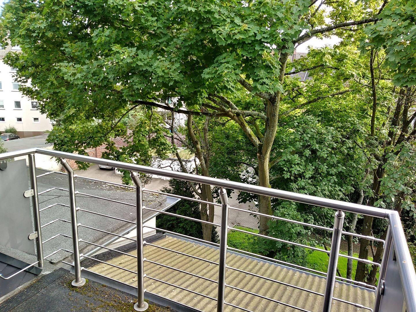 Nachmieter gesucht, ab sofort, DG-Wohnung E-Holsterhausen, 2 Zimmer, 50m², Miete 540€ + 180€ NK, Balkon, Tageslichtbad, Kellerabteil, Nähe Uniklinik, 45147 Essen (Frohnhausen Holsterhausen Rüttenscheid)