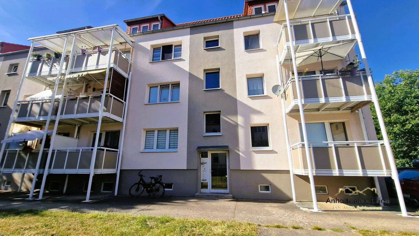 Schöne 2- Raumwohnung im Dachgeschoss, 4838 Eilenburg