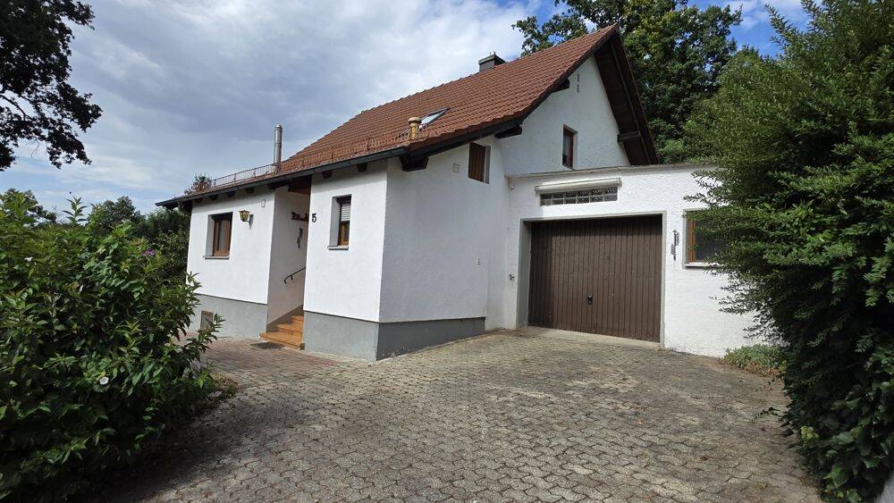 Klein aber fein! Renovierungsbedürftiges EFH in ruhiger Lage am Ortsrand in Landshut Süd**, 84036 Kumhausen