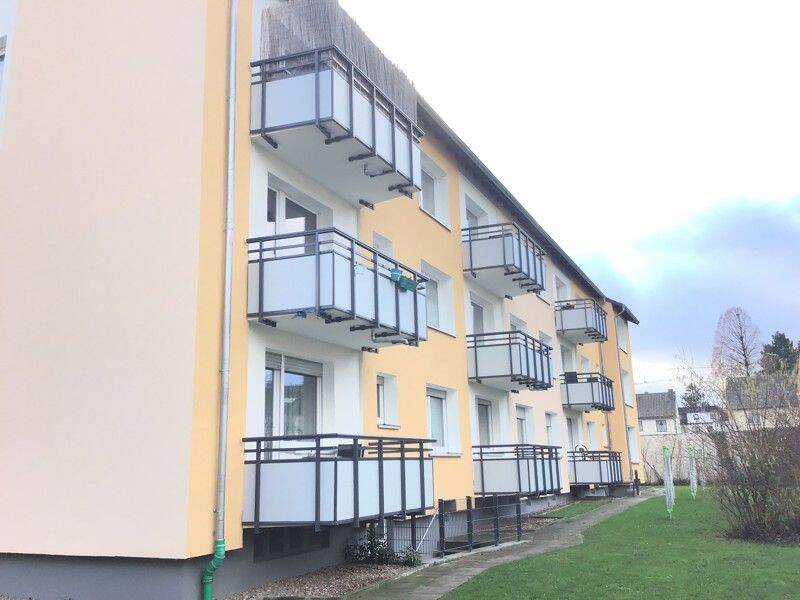 Gut geschnittene 3-Zimmer Wohnung mit großem Balkon in Bielefeld Sieker, 33607 Bielefeld (Innenstadt)