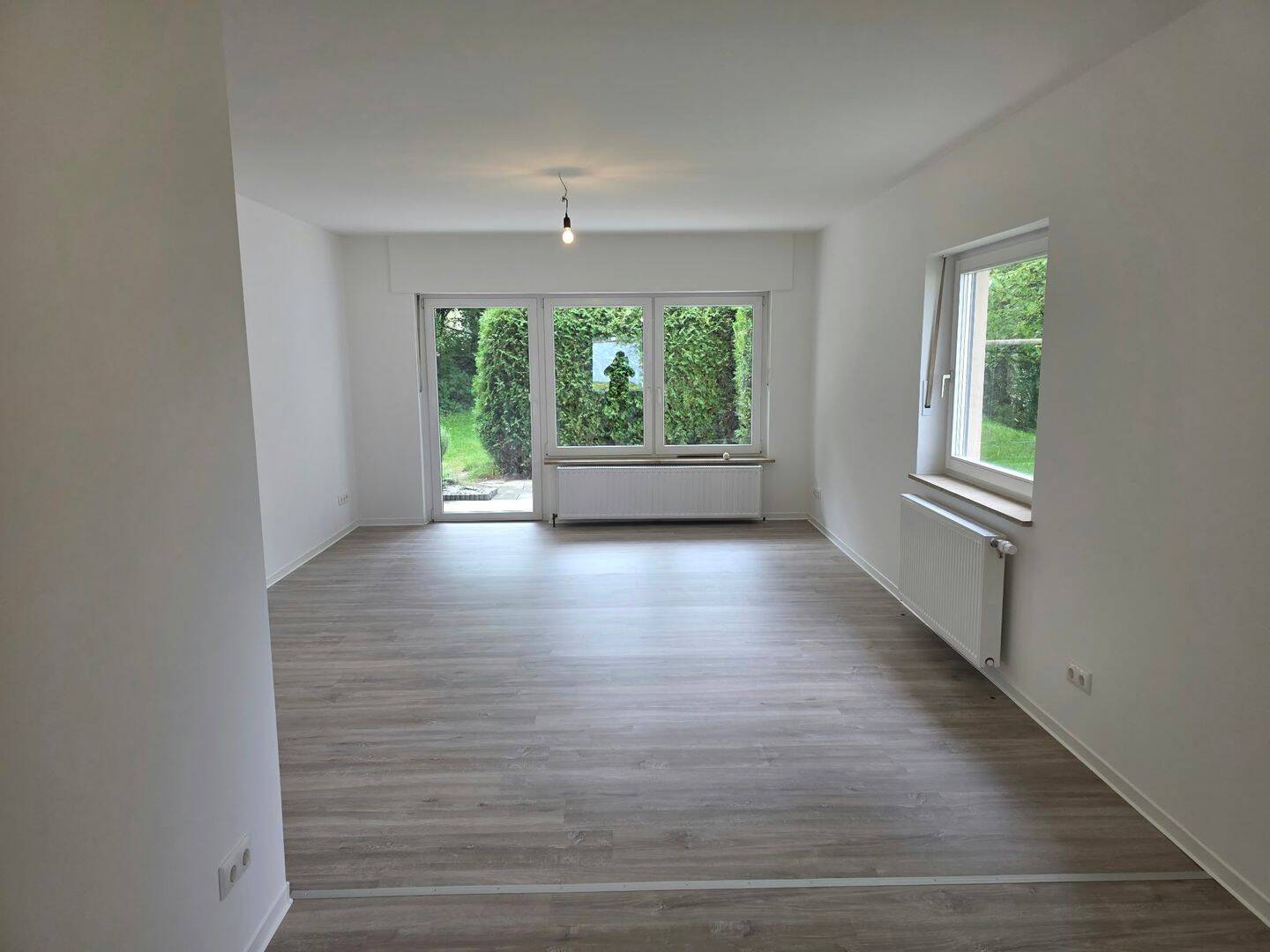 Moderne 3-Zimmer-Wohnung mit Terrasse in schöner Wohnlage, 95326 Kulmbach