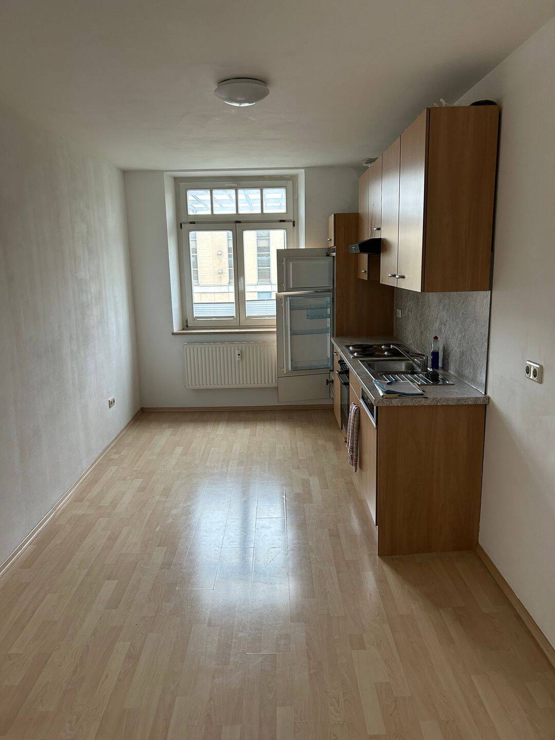 WG-Zimmer, 2 Zimmer, 70 m², in Regensburg, 93053 Regensburg (Galgenberg Kasernenviertel Kumpfmühl-Ziegetsdorf-Neuprüll Oberisling-Graß)