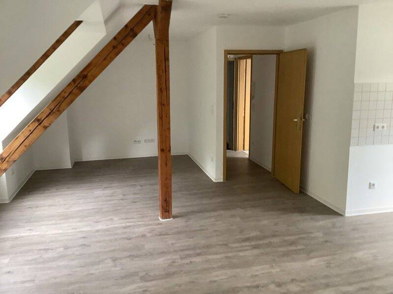 Neues Lebenskapitel ? – günstige 2-Zi.-DG-Wohnung, 45894 Gelsenkirchen (Buer)