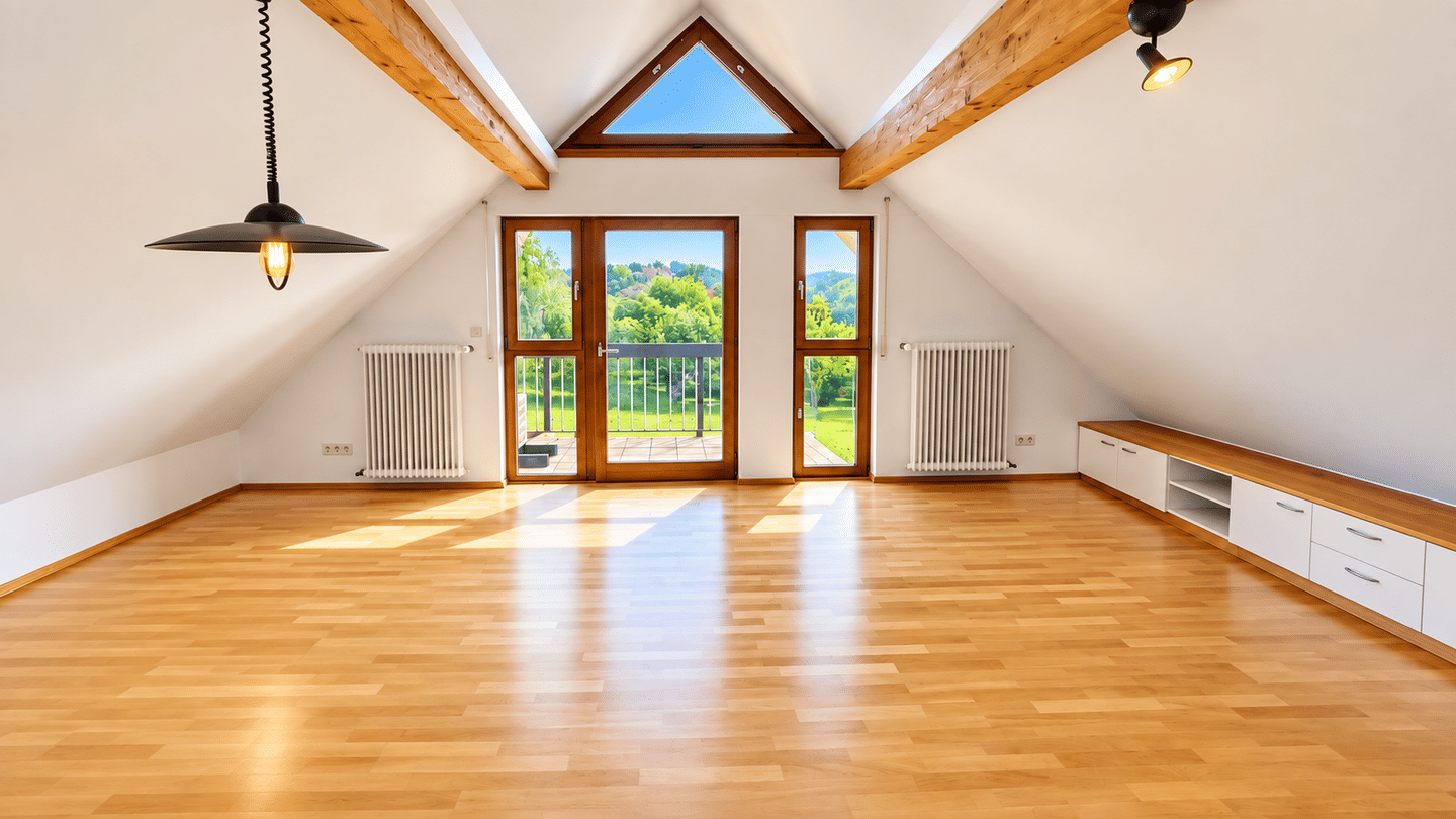 Ruhige Einliegerwohnung mit Balkon und Klimaanlage – Feldrandlage, ideal für Pendler / Einpersonenhaushalt, 70327 Stuttgart