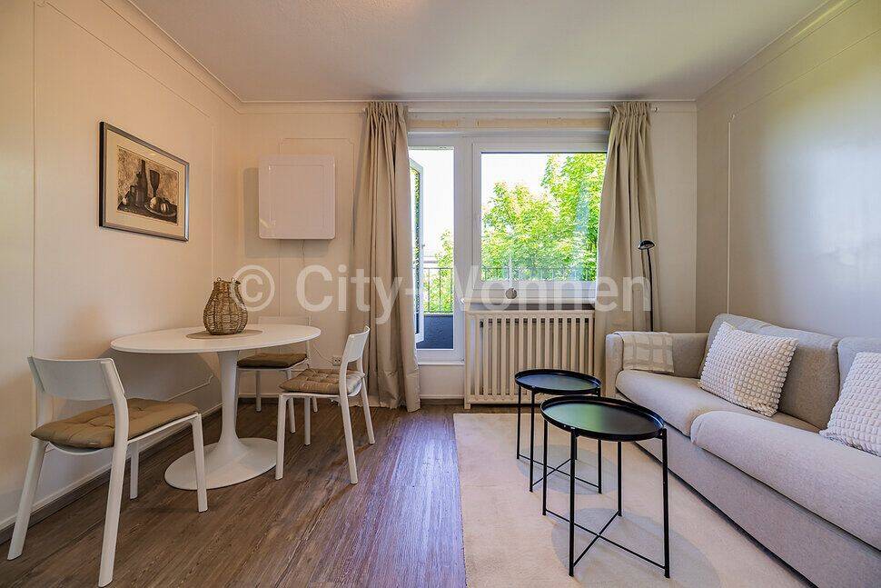 Komplett möblierte Wohnung mit Balkon in direkter Alsternähe in Hamburg-St.Georg, 20099 Hamburg (Mitte Hamburg-Altstadt Sankt Georg)