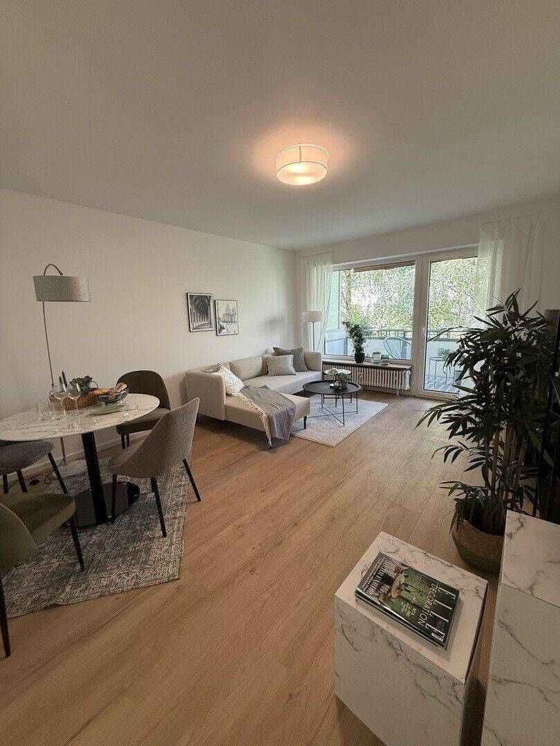 Provisionsfrei / Kernsanierte 3-Zimmer Wohnung in Wiesbaden-Schierstein mit Balkon & Stellplatz, 65201 Wiesbaden (Dotzheim Frauenstein Schierstein)