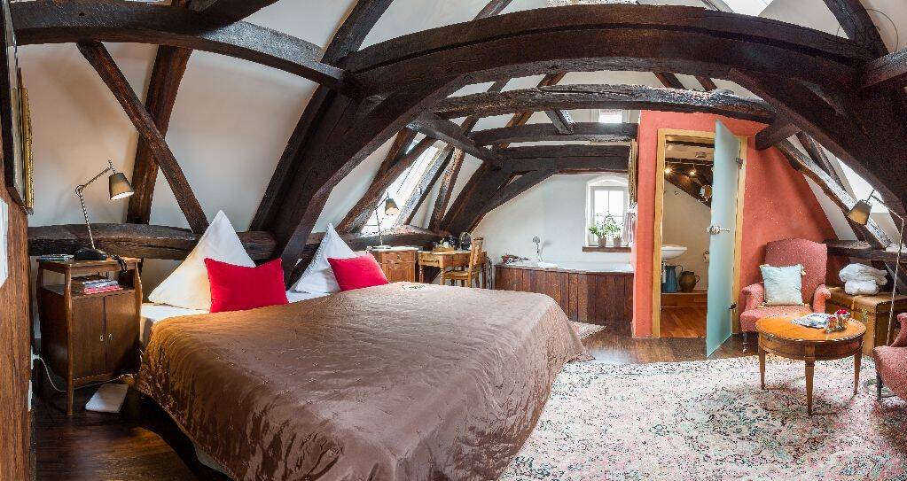Geschmackvoll möbliertes Zimmer in Kandern mit Badezimmer, 79400 Kandern