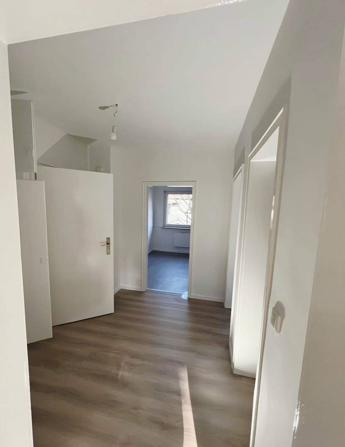 Erstbezug nach Sanierung – Stilvoll wohnen mit Balkon & Charme, 47119 Duisburg (Beeck Laar Ruhrort)