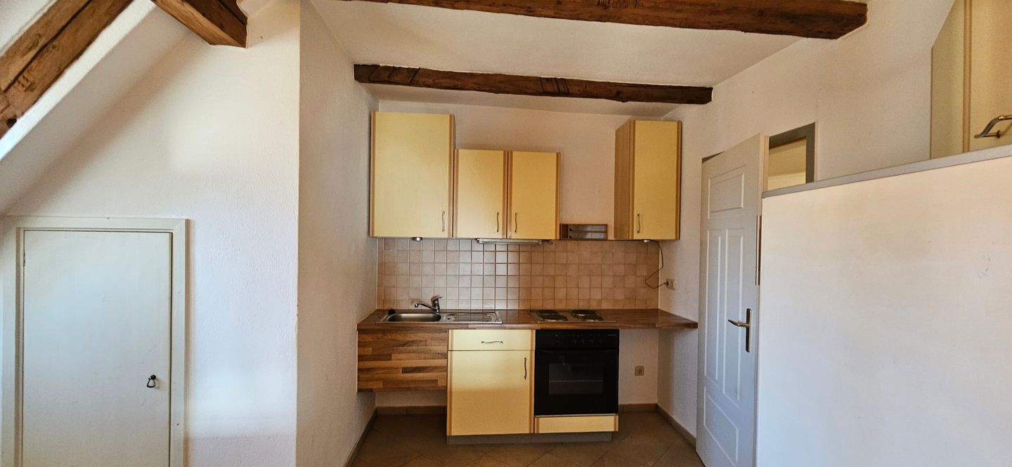 Historisches 1,5-Zimmer-Dachgeschoss-Appartement am Fuß des Schlosses Fürstenstein, 94538 Fürstenstein