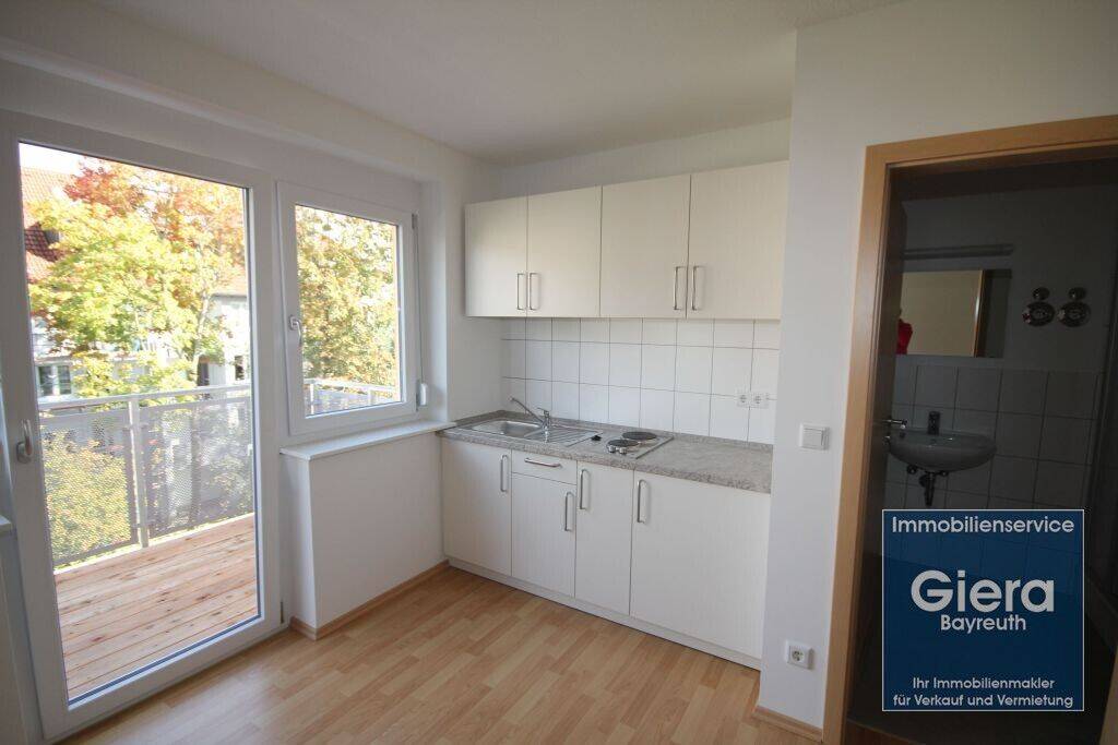Helles Studentenapartment mit Balkon, 95447 Bayreuth (Altstadt Birken Glocke Meyernberg Saas)