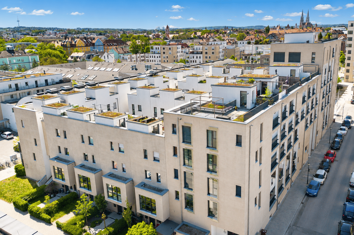 Neuwertige 2-Zimmer-Wohnung im begehrten Marina Quartier mit Süd-Loggia, 93055 Regensburg (Brandlberg-Keilberg Burgweinting-Harting Innenstadt Ostenviertel Schwabelweis)