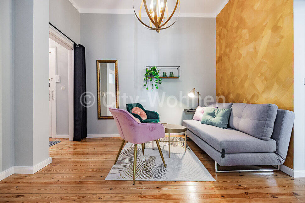 Schöne, komplett möblierte 3 Zimmer-Wohnung mit Balkon in netter Lage in Hamburg-St. Pauli, 22767 Hamburg (Altona Altona-Altstadt Ottensen Sankt Pauli Sternschanze)
