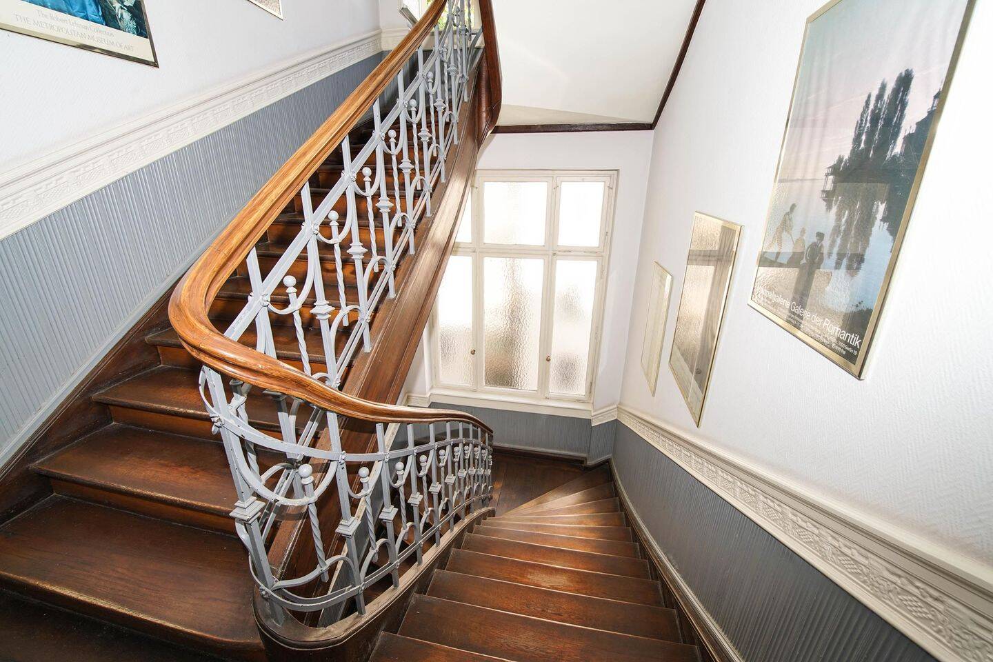Bestlage im Frankfurter Westend – Sechs Zimmer Eigentumswohnung Dachgeschoss-Maisonette mit barrierefreiem Aufzug, 60323 Frankfurt am Main (Westend-Nord Westend-Süd)
