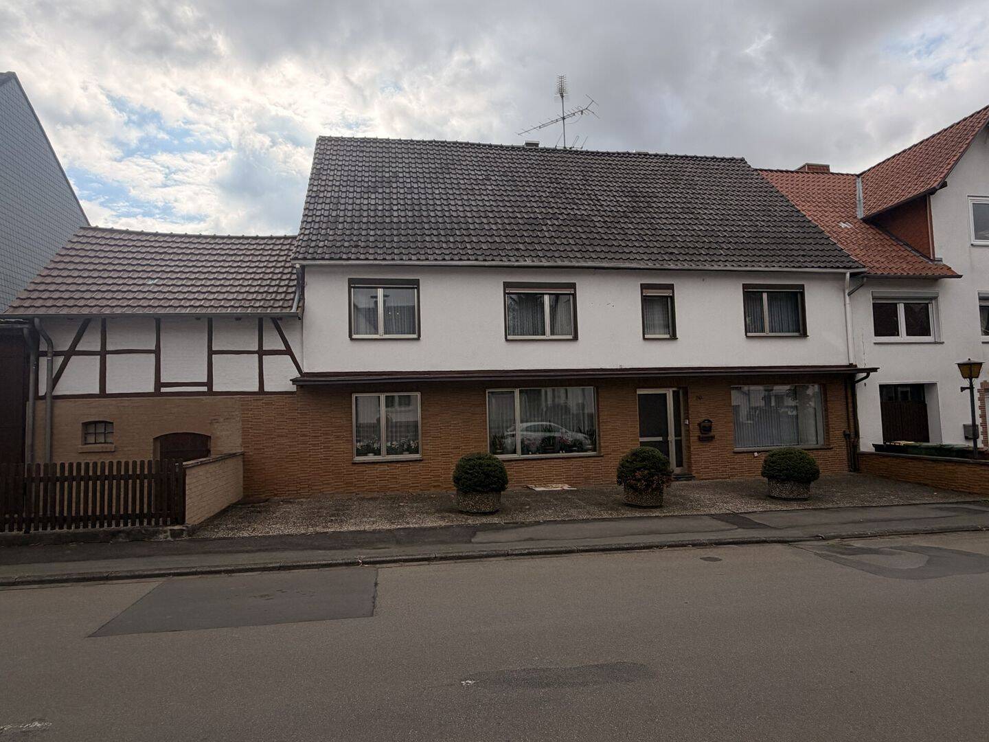 Individuelle Immobilie mit Charme sucht neuen Eigentümer! KEINE KÄUFERPROVISION, 34289 Zierenberg