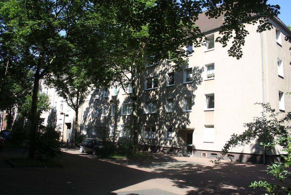 Bei VIVAWEST die Sonnenstrahlen auf dem eigenen Balkon genießen., 47166 Duisburg