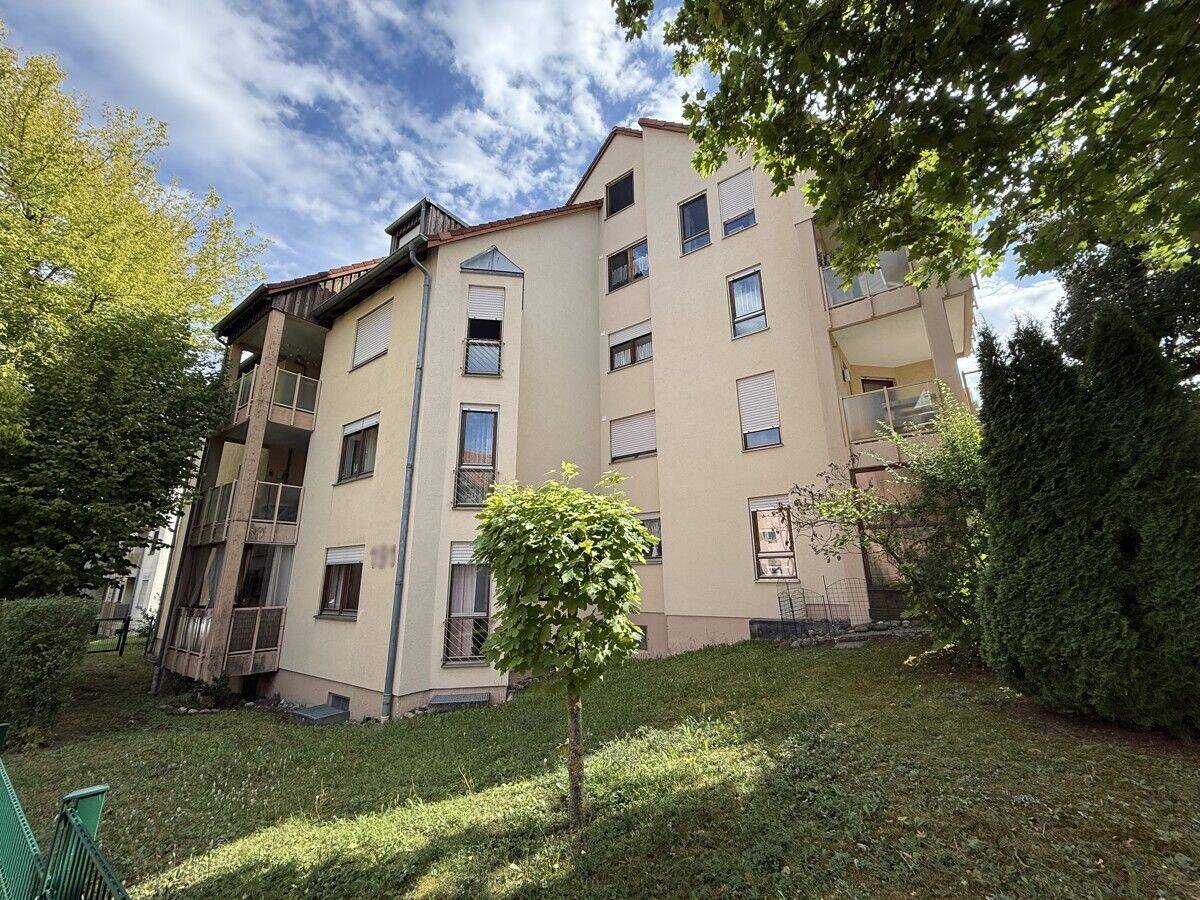 GROSSZÜGIGE 4 ½-ZIMMER-EIGENTUMSWOHNUNG MIT BALKON UND TG-PLATZ, 74523 Schwäbisch Hall