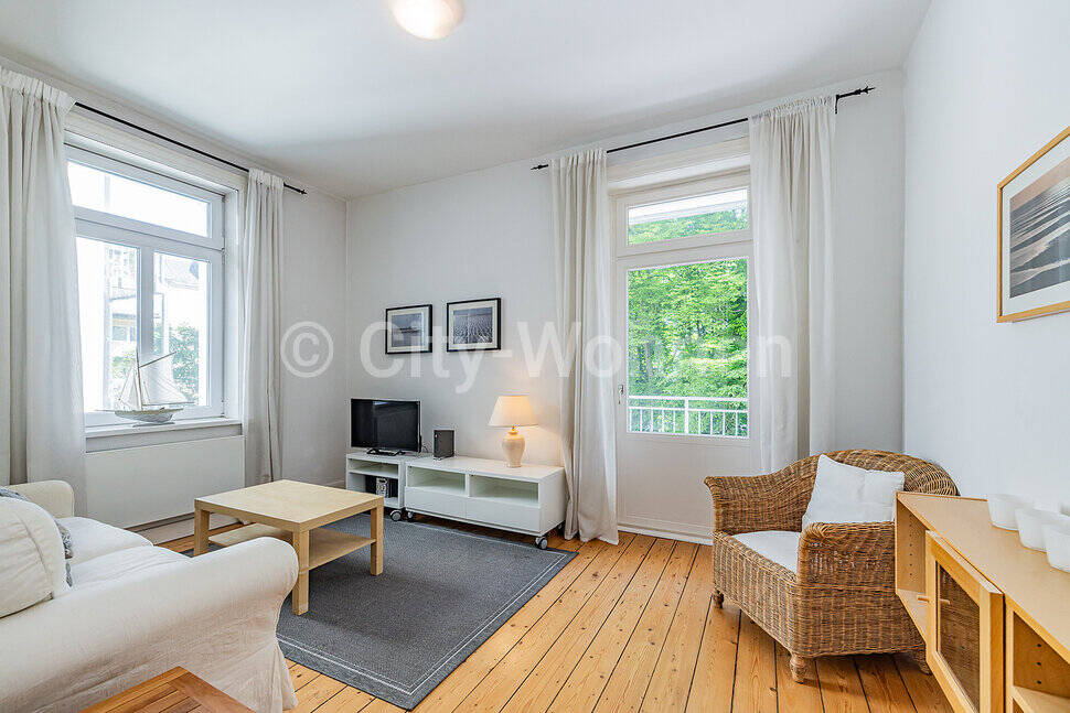 Charmante, möblierte Altbauwohnung an kleiner ruhiger Straße im beliebten Hamburg-Eppendorf, 20251 Hamburg (Hamburg-Nord Alsterdorf Eppendorf Hoheluft-Ost)
