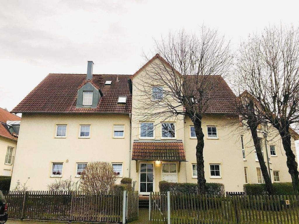 Schöne 2,5-Zimmer Wohnung mit Dachterrasse, 1259 Dresden (Großzschachwitz Kleinzschachwitz Leuben Lockwitz Niedersedlitz)