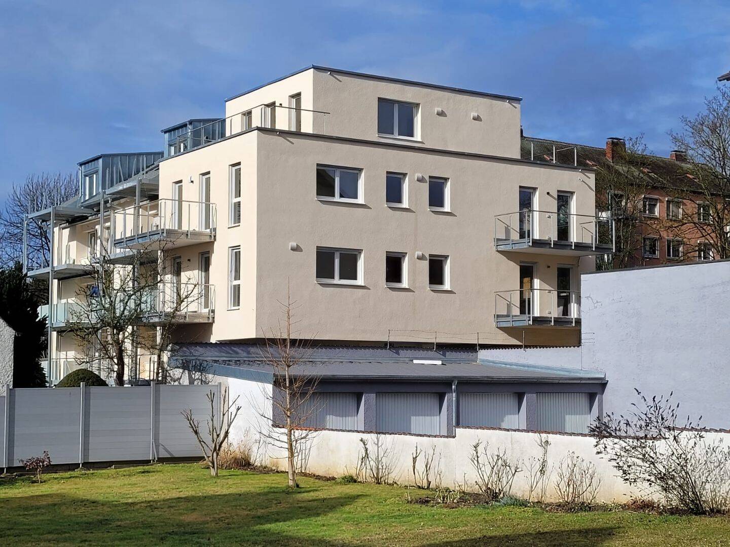 Sonnige, hochwertige Wohnung mit großem Süd- und Nordbalkon sowie Stellplatz in einem Neubau, 85055 Ingolstadt