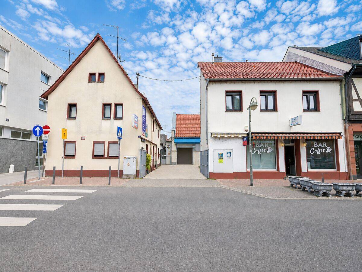 Attraktives Wohn- und Gewerbeensemble mit ca. 395 m² in Frankfurt-Schwanheim, 60529 Frankfurt am Main (Schwanheim)