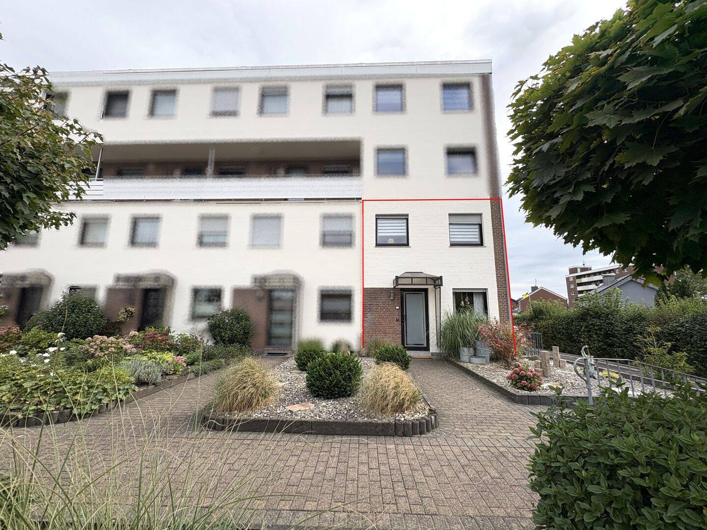 Ruhiges Wohnen auf zwei Ebenen: 4-Zimmer-Maisonette-Wohnung mit Terrasse und Garage!, 59269 Beckum