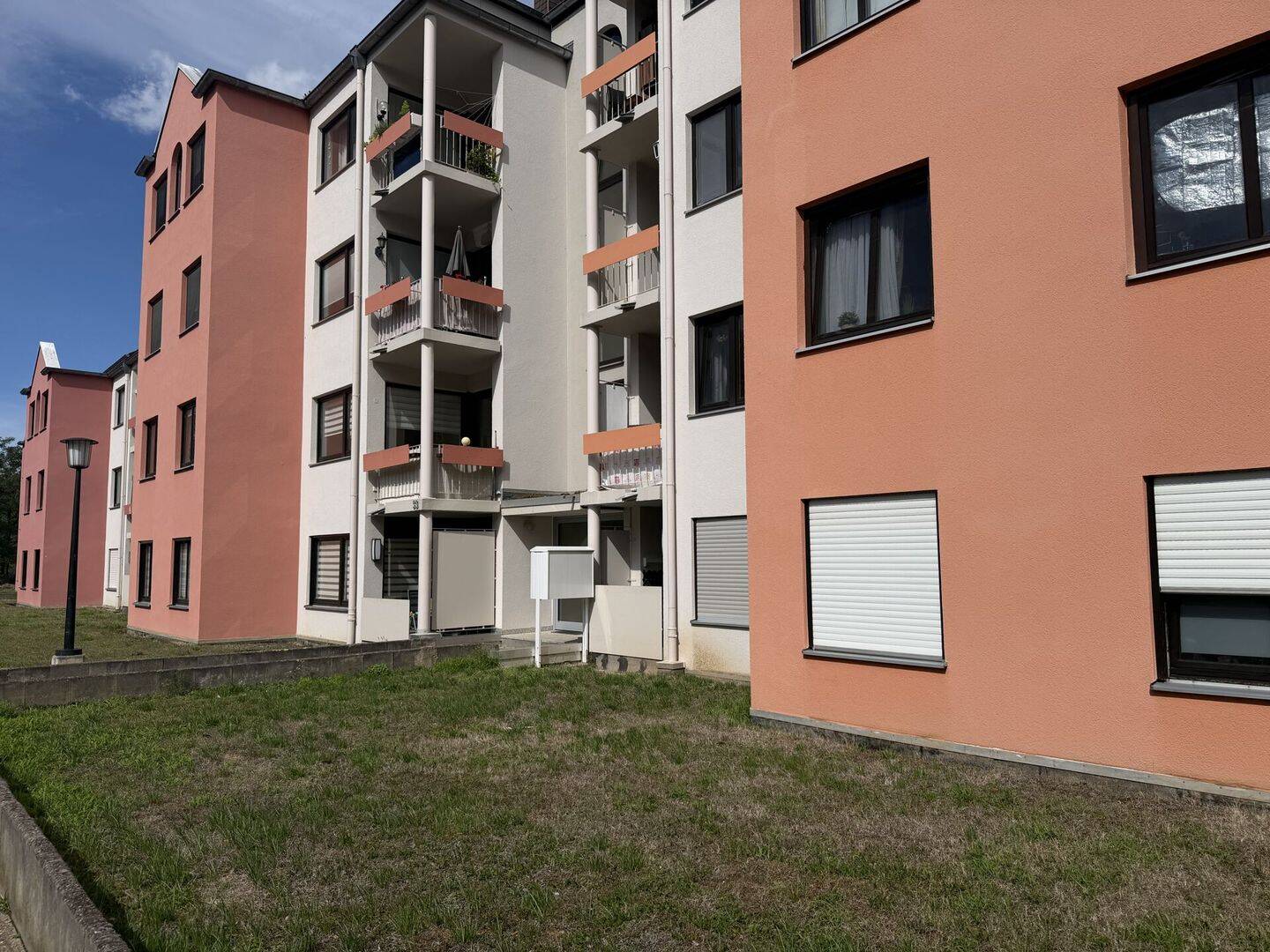 Attraktive Eigentumswohnung mit Balkon, Aufzug & Tiefgaragenstellplatz, 53489 Sinzig