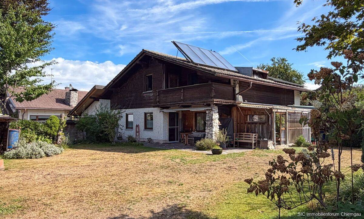 Großes Gartengrundstück!  Einfamilienhaus nähe Traunstein (ca. 3 km) absolut ruhige & sonnige Lage!, 83365 Nußdorf