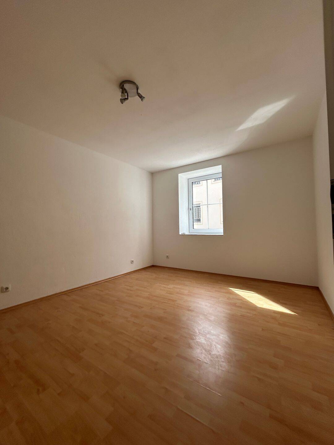 Mietwohnung, 1,5 Zimmer, 40 m², in Schierling, 84069 Schierling