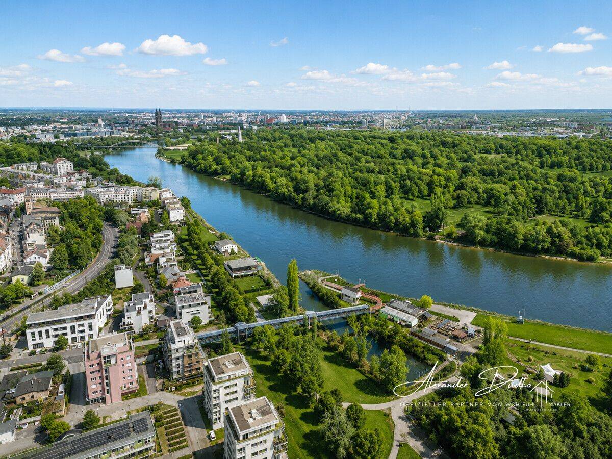 Seltene Gelegenheit: Exklusive Wohnung an der Elbe, 39104 Magdeburg (Altstadt Buckau)