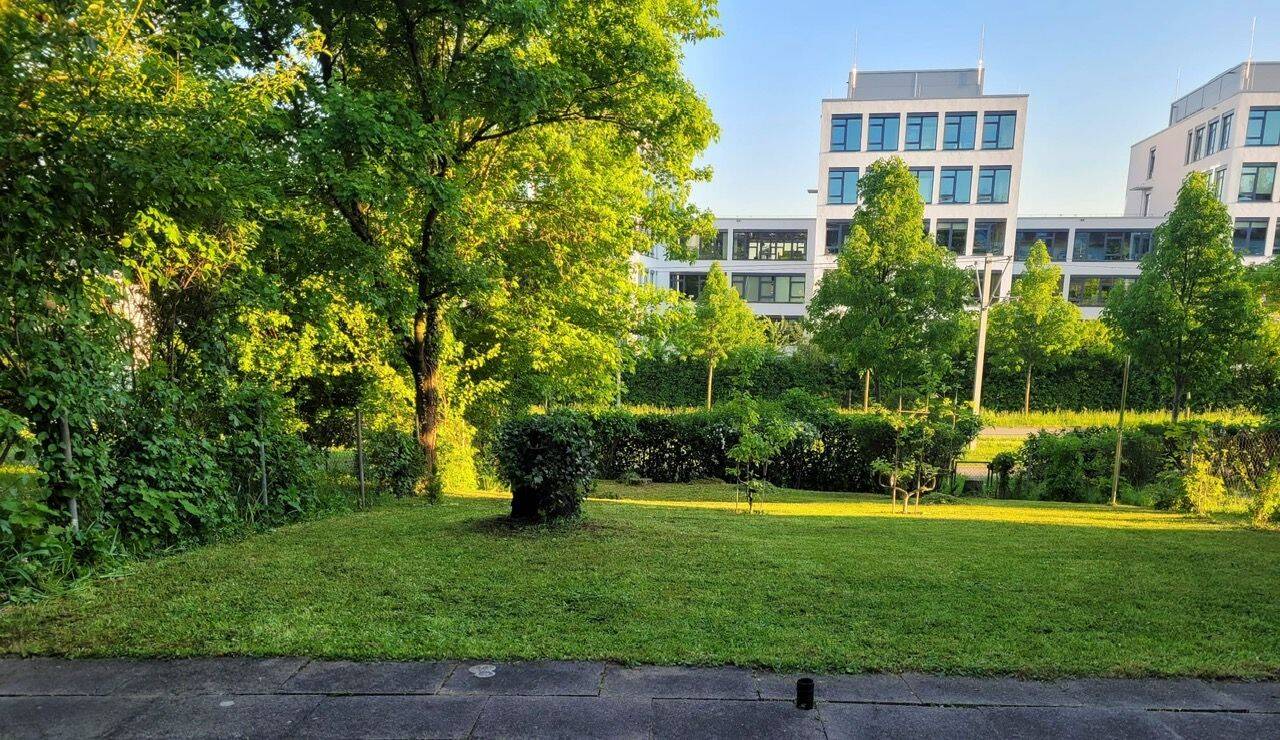 Gepflegte 3 Zimmer Hochparterre Wohnung mit Balkon und Stellplatz in Bad Cannstatt, 70376 Stuttgart (Bad Cannstatt Burgholzhof Münster Zuffenhausen)