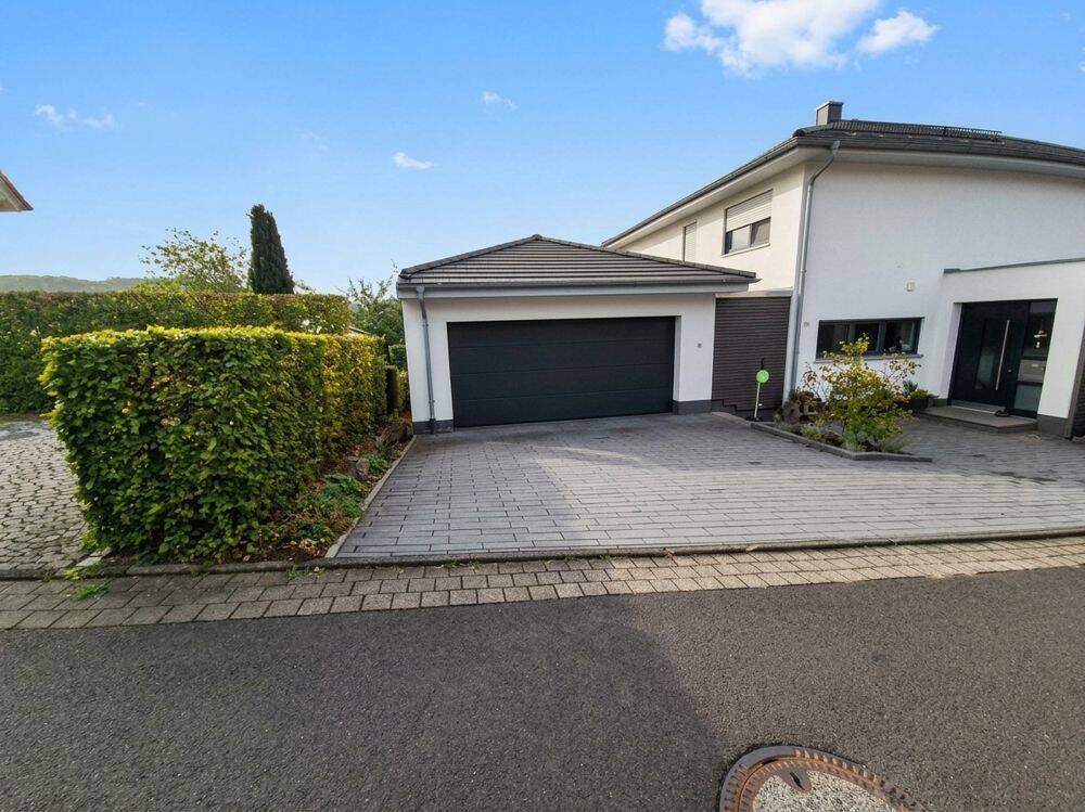 Modernes Einfamilienhaus mit Doppelgarage und großem Grundstück in Schlitz-Pfordt *PROVISIONSFREI*, 36110 Schlitz