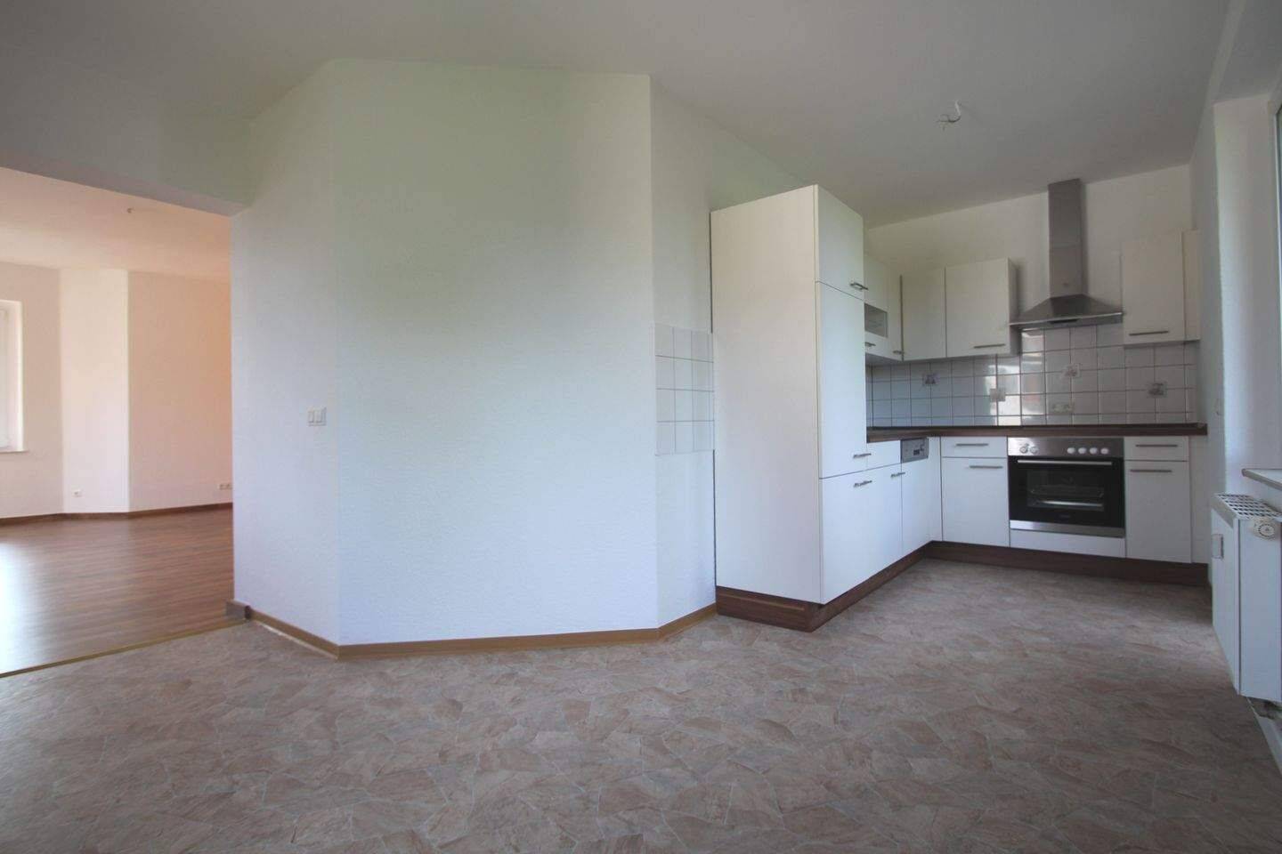 Viel Licht… Viel Ruhe…..Viel Wohnung moderne Einbauküche inklusive, 9573 Augustusburg