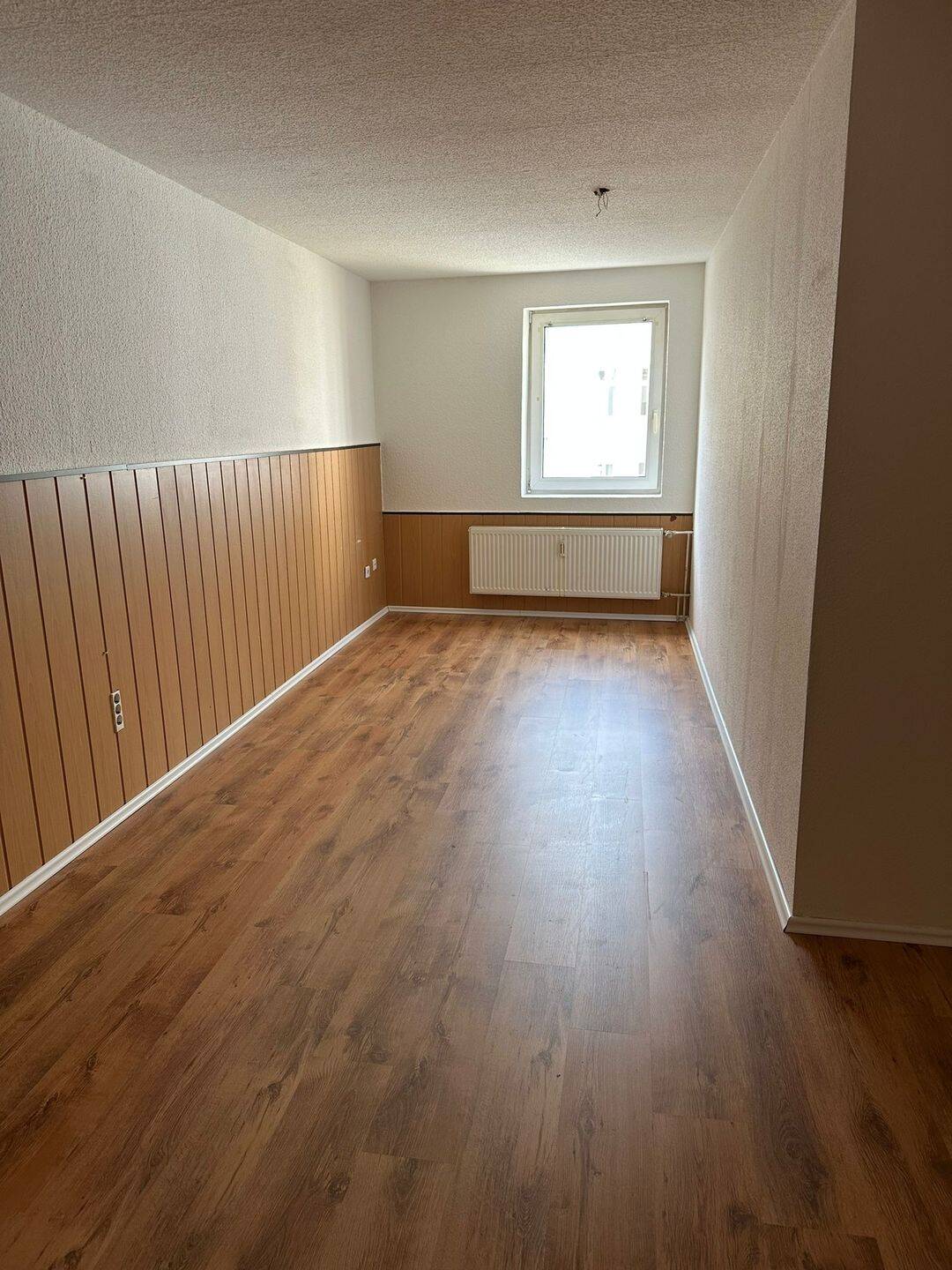 **Charmante 2-Zimmer-Wohnung in Wuppertal (PLZ 42105) – Frisch renoviert und bezugsfertig**, 42105 Wuppertal (Elberfeld)