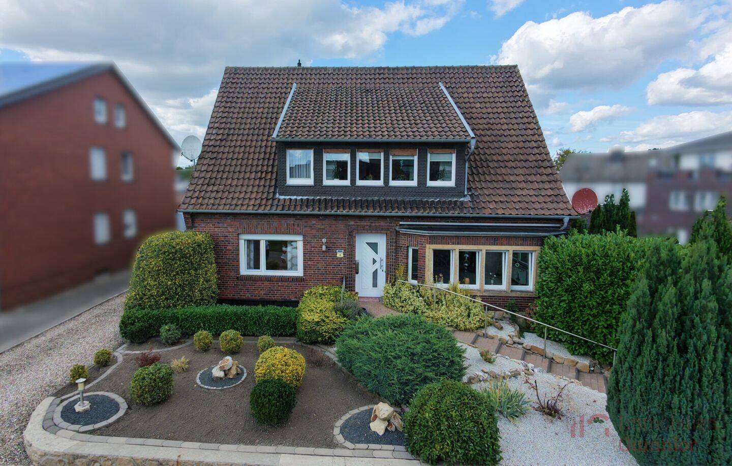 IMMOBILIEN GUMNIOR präsentiert: Charmante Erdgeschosswohnung mit Garten und Terrasse in zentraler Lage von Salzbergen, 48499 Salzbergen