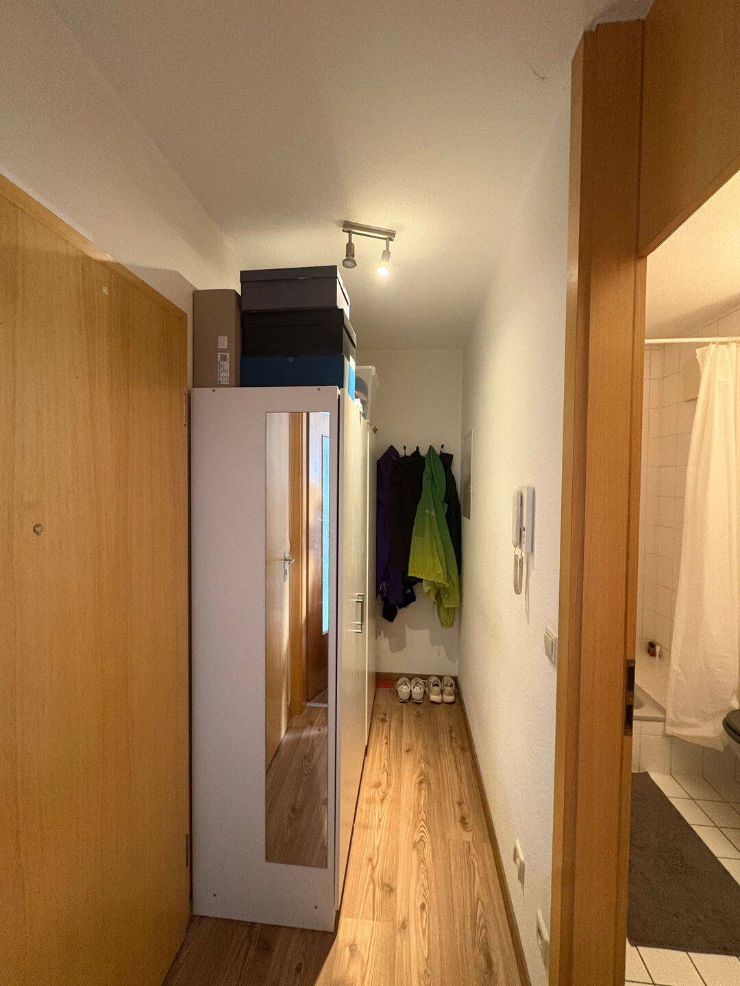 Möblierte 1-Zimmer-Wohnung mit Balkon in Nürnberg – 30 m², 90478 Nürnberg (Dutzendteich Gleißhammer Glockenhof Sankt Peter Zerzabelshof)