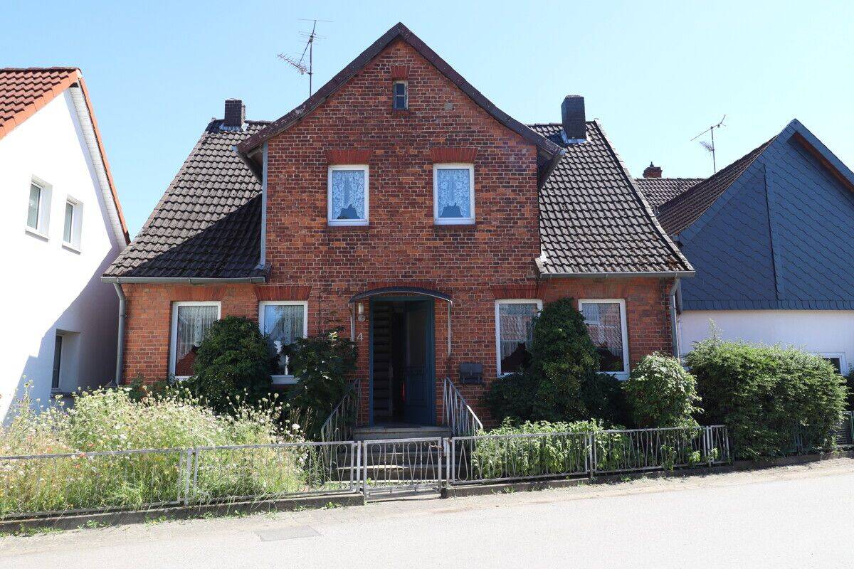 Einfamilienhaus mit historischem Fachwerkcharme und Ausbaupotenzial in Nordstemmen/Rössingen, 31171 Nordstemmen