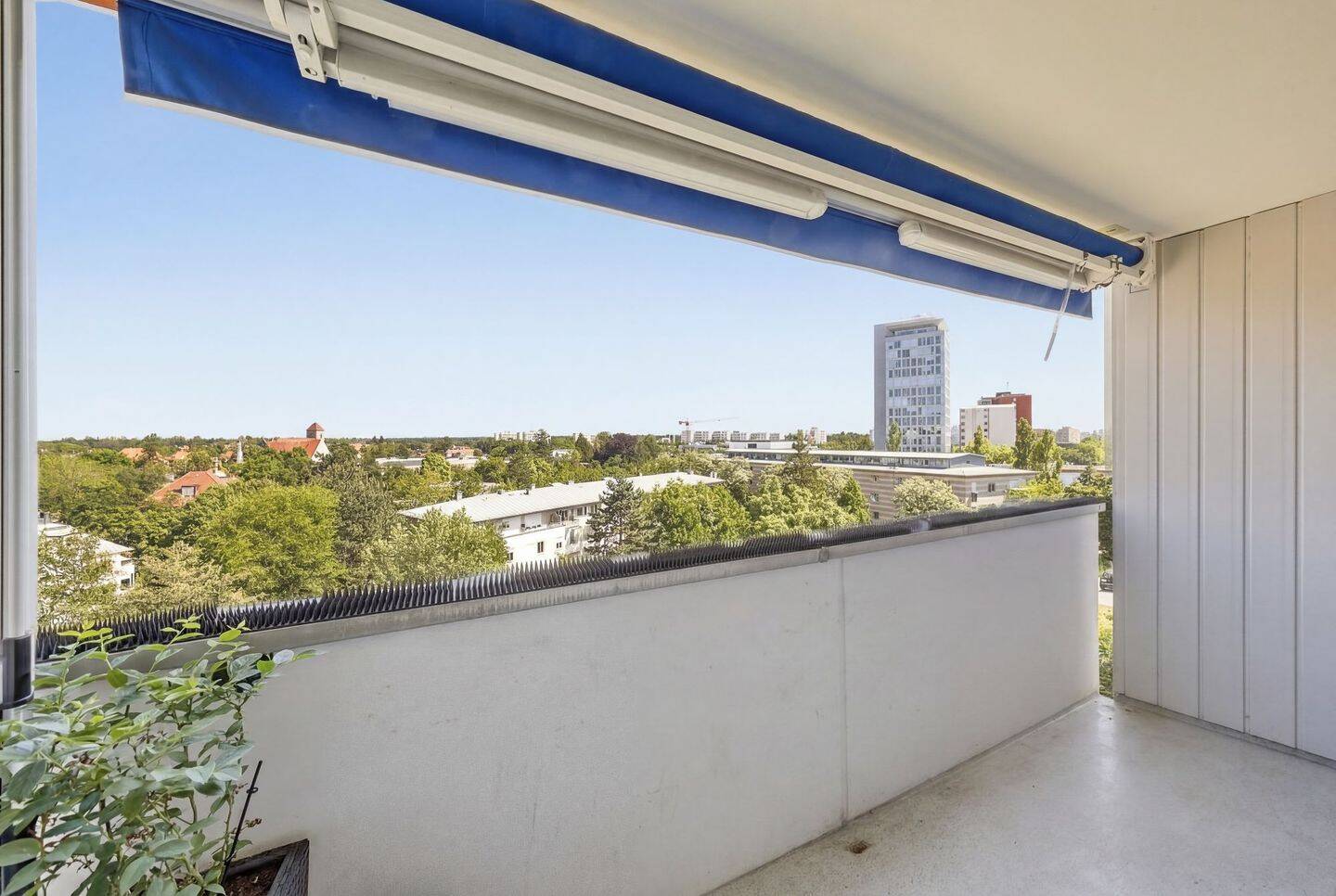 PROVISIONSFREI Für Jung & Alt – helle 2-Zimmer-Wohnung mit Lift und Alpenblick in TOP Lage von Haar, 85540 Haar (Trudering-Riem)