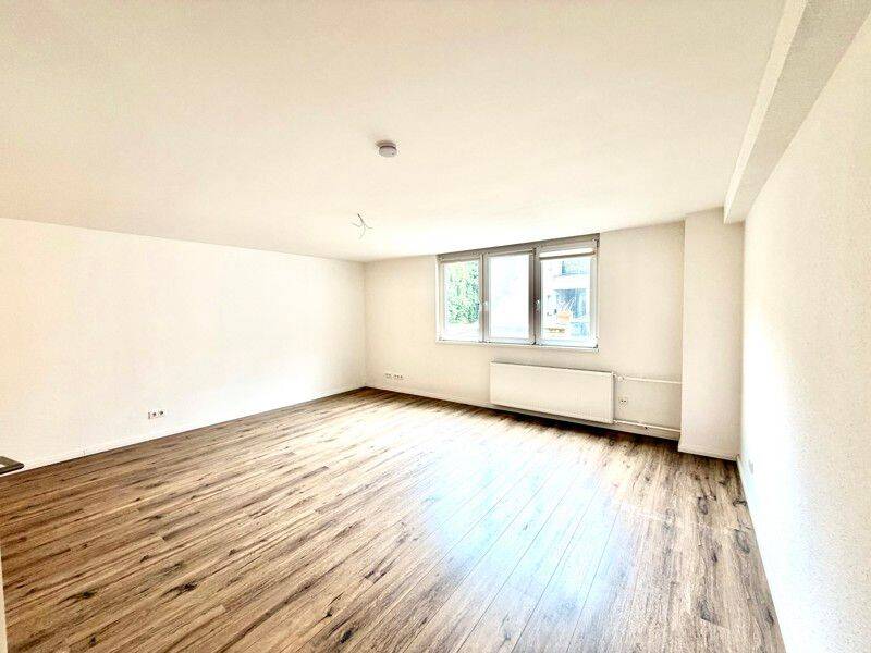 Elegante Erdgeschosswohnung mit moderner Einbauküche und großzügigem Schnitt., 50676 Köln (Innenstadt-Süd Altstadt-Süd)