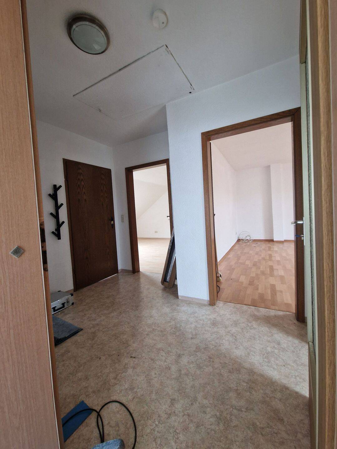 3 Zimmer 88m² Dachgeschoss Wohnung in Uettingen, 97292 Uettingen