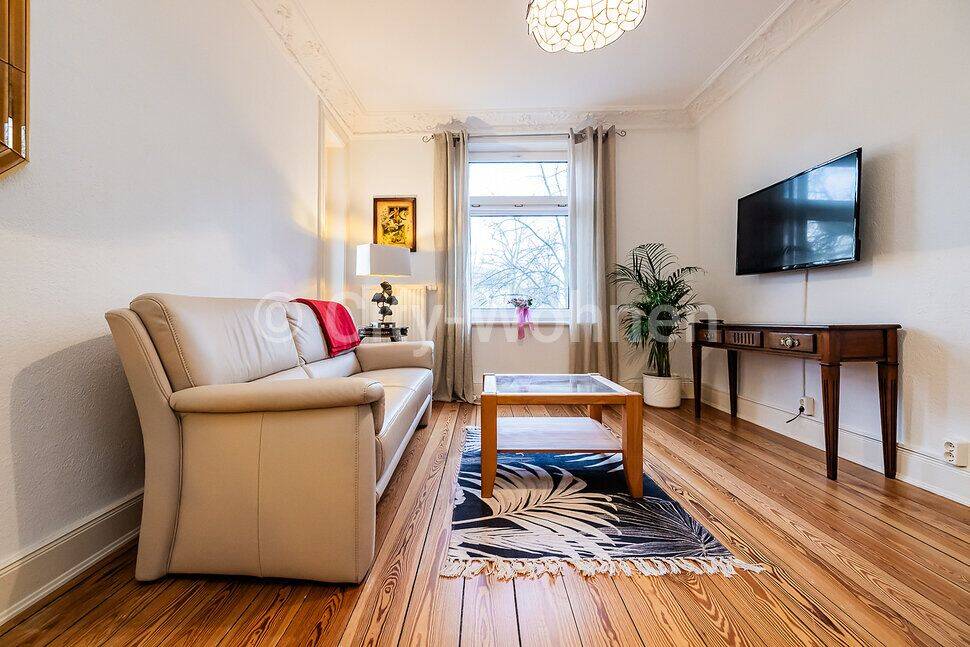 Möblierte 2 Zimmer Wohnung mit Balkon im schönen Hamburg-Hoheluft, 20251 Hamburg (Hamburg-Nord Alsterdorf Eppendorf Hoheluft-Ost)