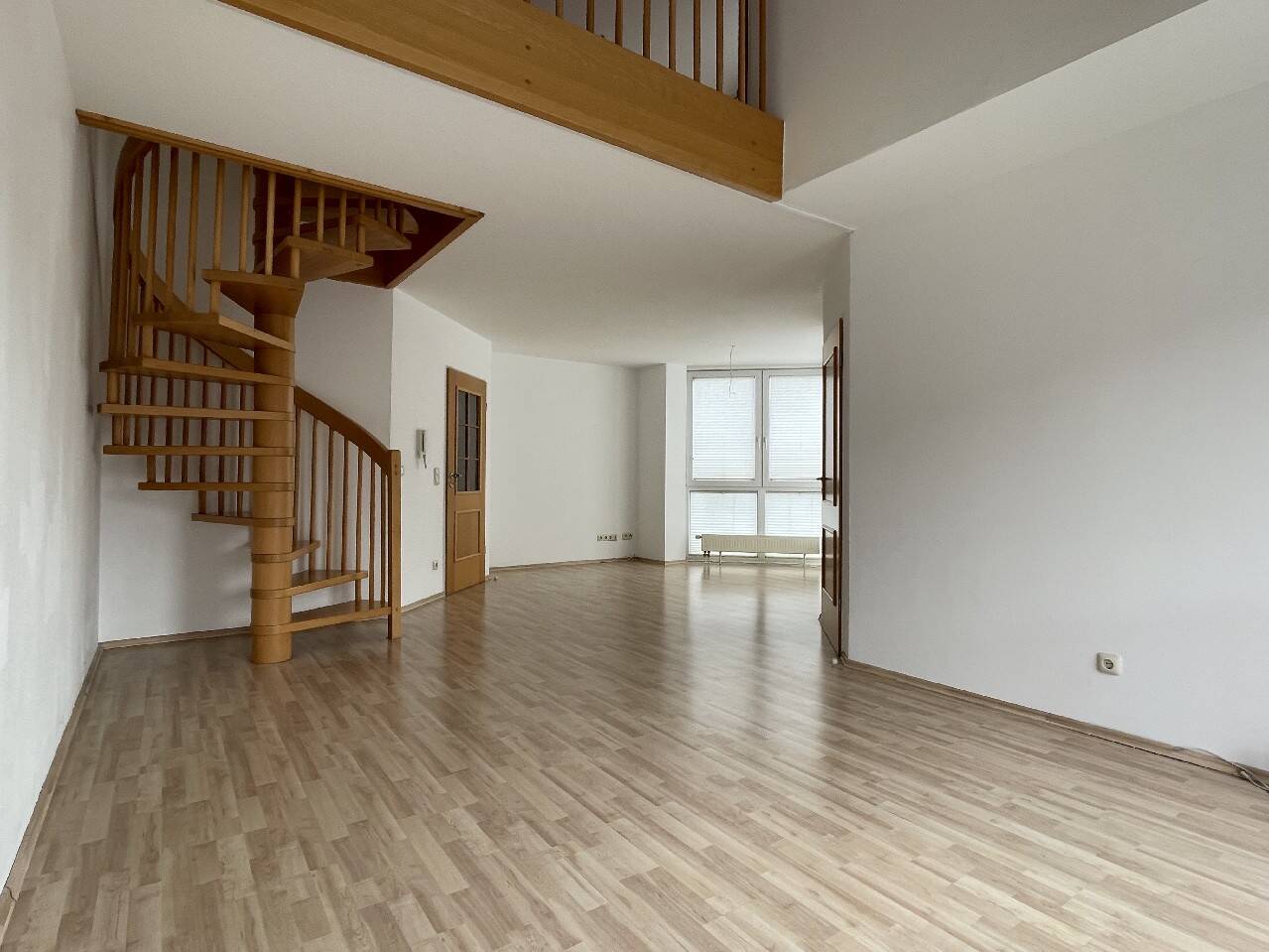 NEU! Chic und Modern – Wohlfühlmaisonette mit dem gewissen Extra!, 87719 Mindelheim