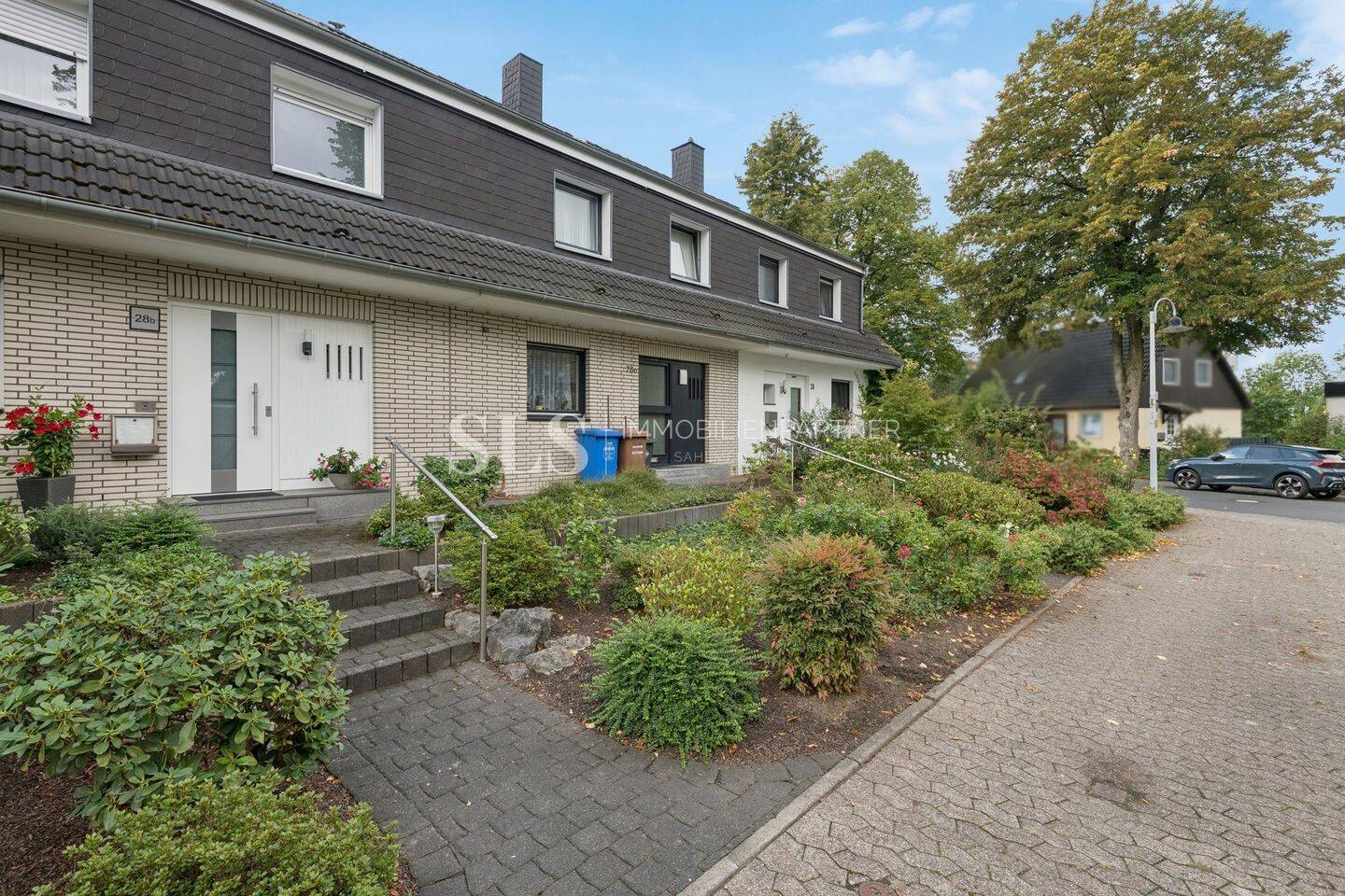 Familientaugliches Reihenmittelhaus mit Garten, Terrasse & Garage in gefragter Lage von Breitscheid, 40885 Ratingen
