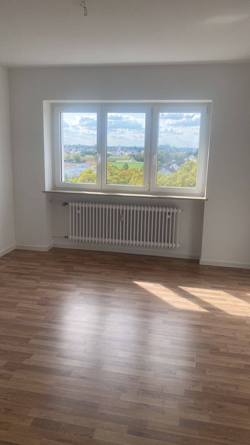 Helle 3-Zimmer-Wohnung mit weitläufiger Aussicht, 85077 Manching