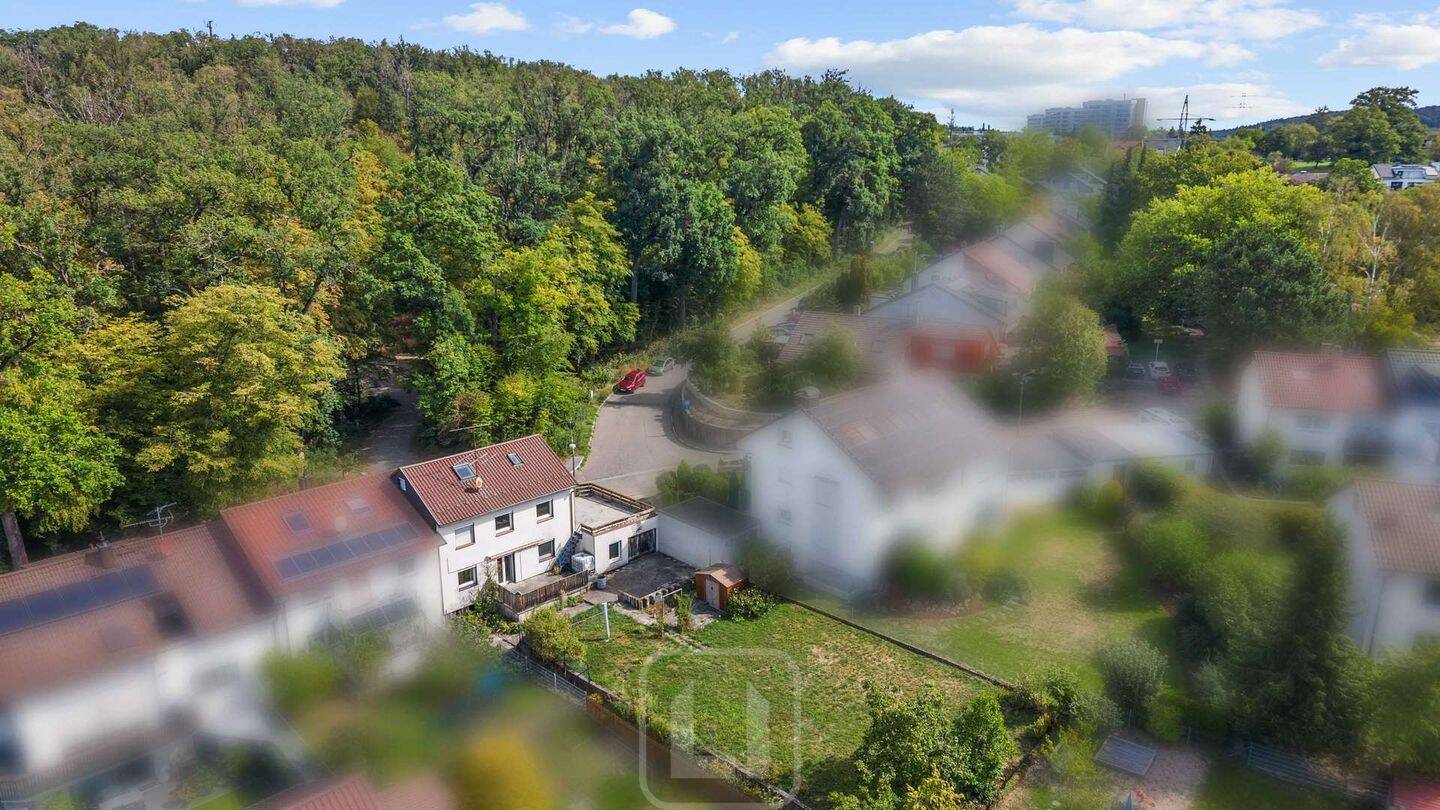 Wo der Wald beginnt und Wohnträume wachsen | Vielseitiges Zuhause mit 627 m² Grundstück, 71063 Sindelfingen