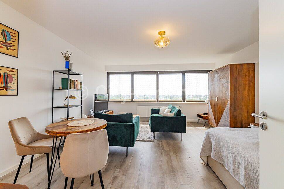 Schicke, möblierte Wohnung im Mundsburg Tower in Hamburg-Barmbek-Süd, 22083 Hamburg (Hamburg-Nord Barmbek-Süd)