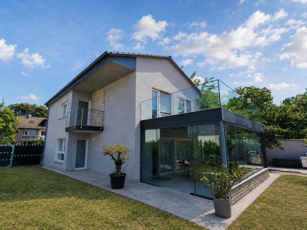 Freiraum mit Charakter – individuelles Wohnen mit Wintergarten und Dachterrasse, 51063 Köln (Mülheim Buchheim Stammheim)